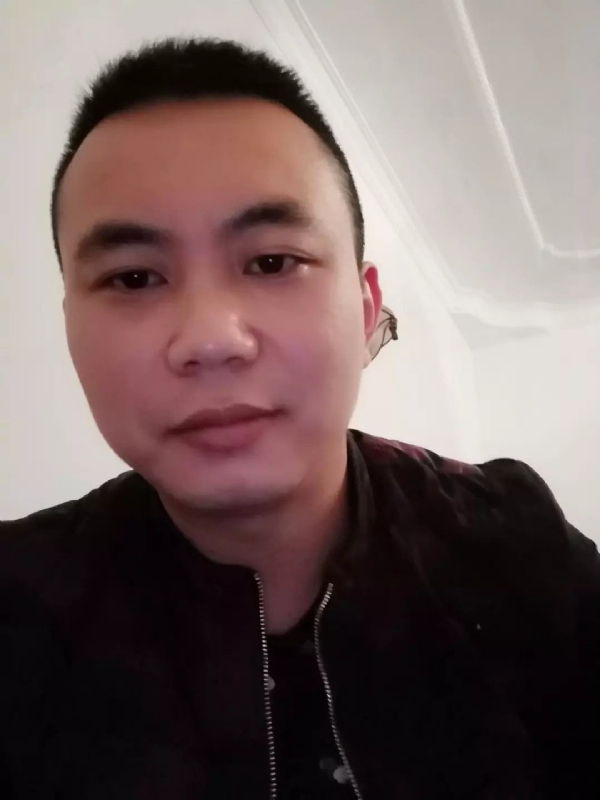 喜闻香气的第一张照片--无锡相亲服务中心