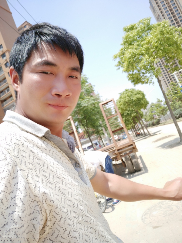 勇哥的第一张照片--无锡相亲服务中心