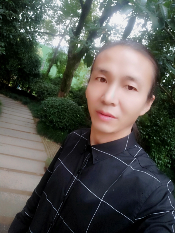 北方的狼的第一张照片--无锡相亲服务中心