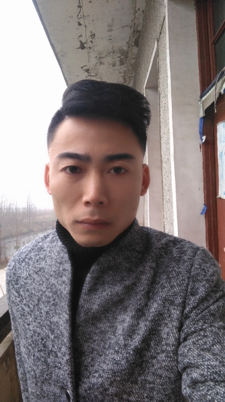 谁伴我闯荡的第一张照片--无锡相亲服务中心