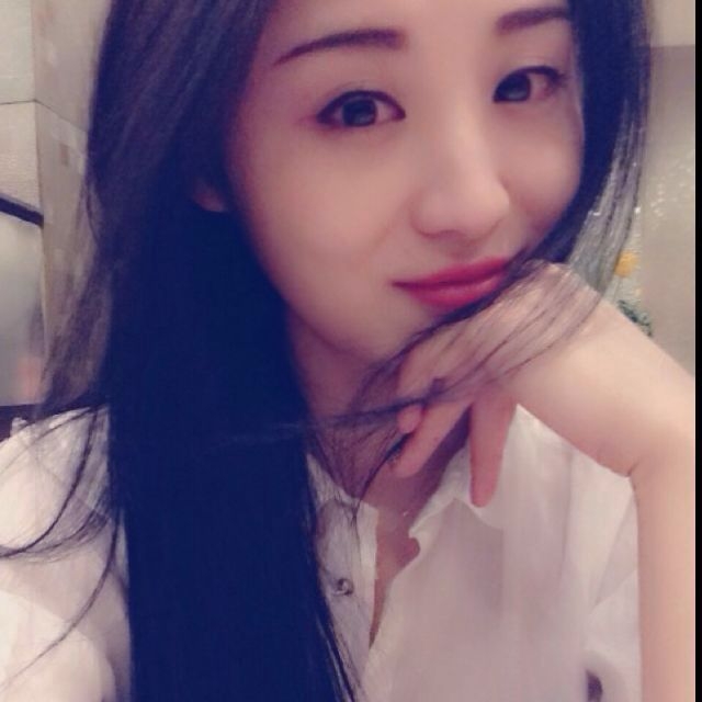在水一方的第一张照片--无锡相亲服务中心
