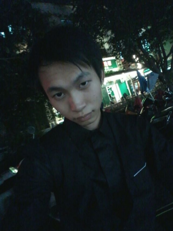 瞬间回眸的第一张照片--无锡相亲服务中心