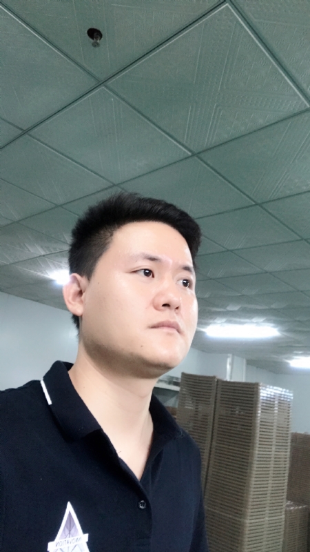 伟的第一张照片--无锡相亲服务中心