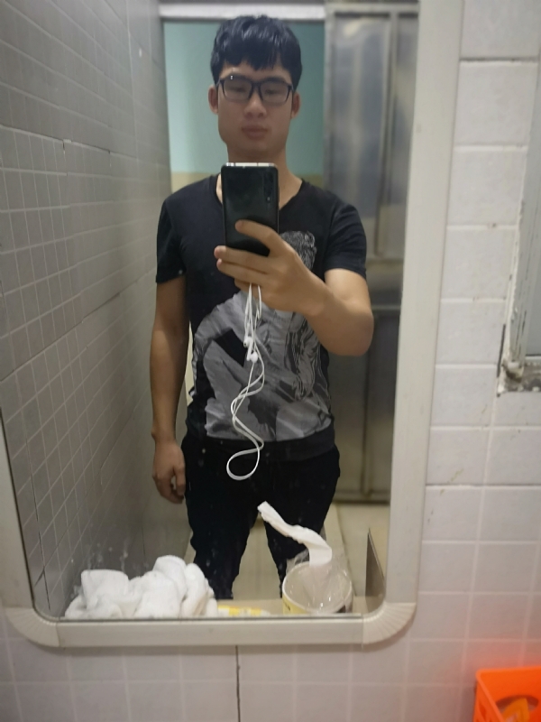 右手的执着的第一张照片--无锡相亲服务中心