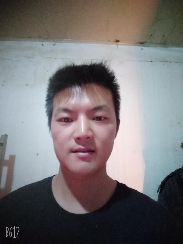 风轻云淡的第一张照片--无锡相亲服务中心