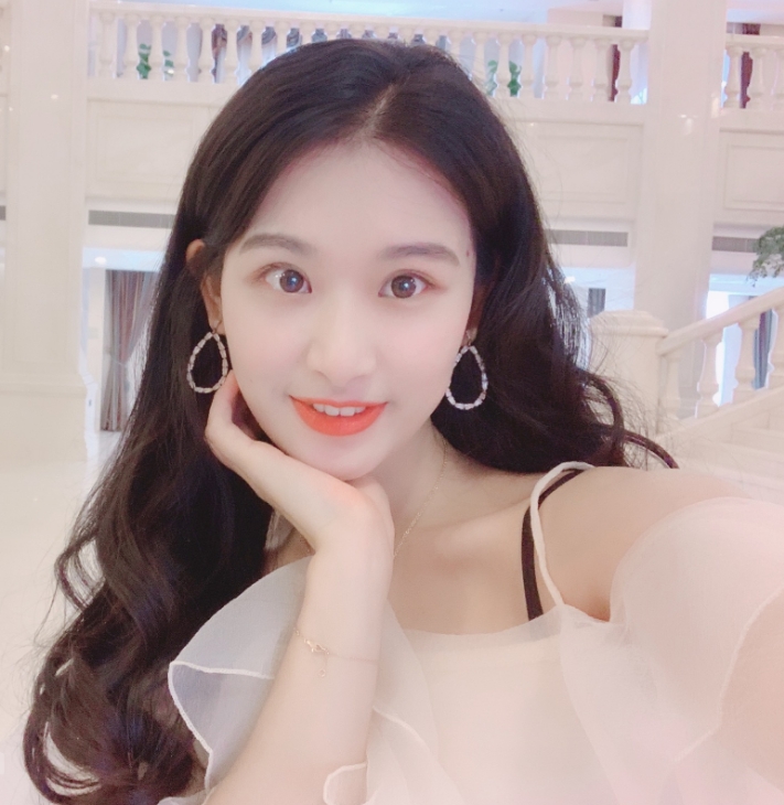 薇信zsqyaer的第一张照片--无锡相亲服务中心