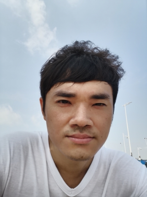 老实人的第一张照片--无锡相亲服务中心