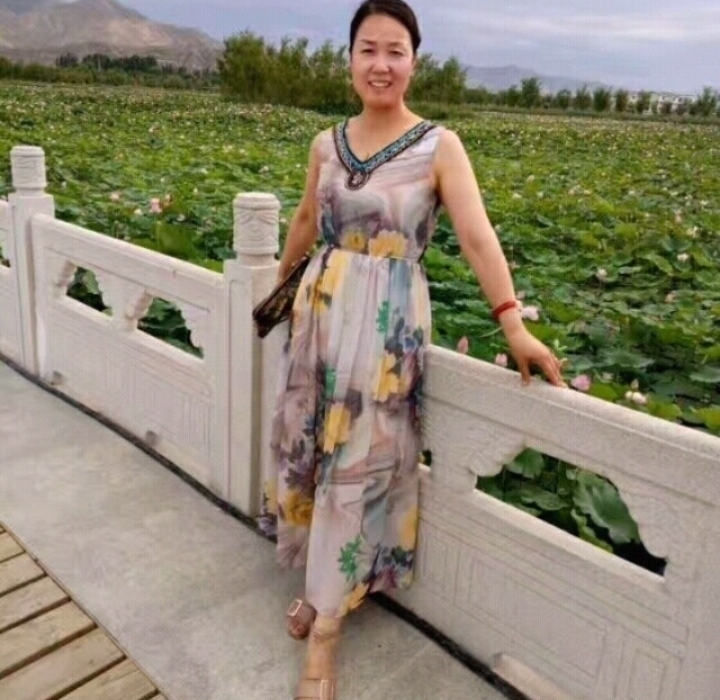 红叶的第一张照片--无锡相亲服务中心
