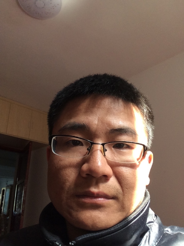 余浩浩的第一张照片--无锡相亲服务中心