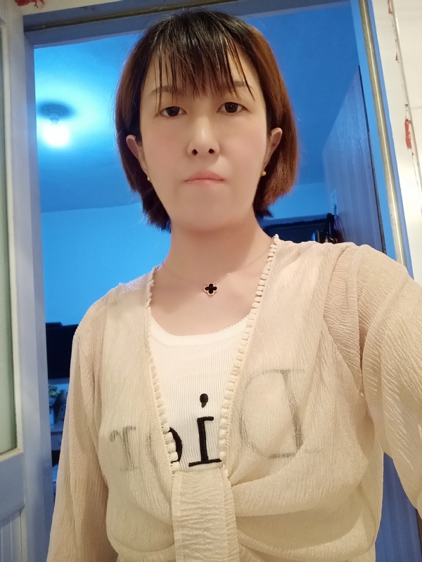 芬儿的第一张照片--无锡相亲服务中心