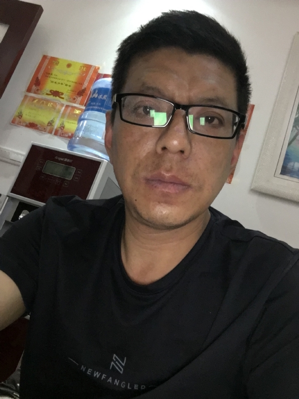 牵手的第三张照片--无锡相亲服务中心