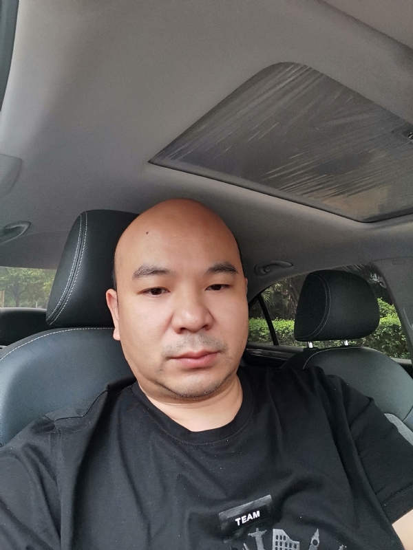 爷们已经老了的第一张照片--无锡相亲服务中心