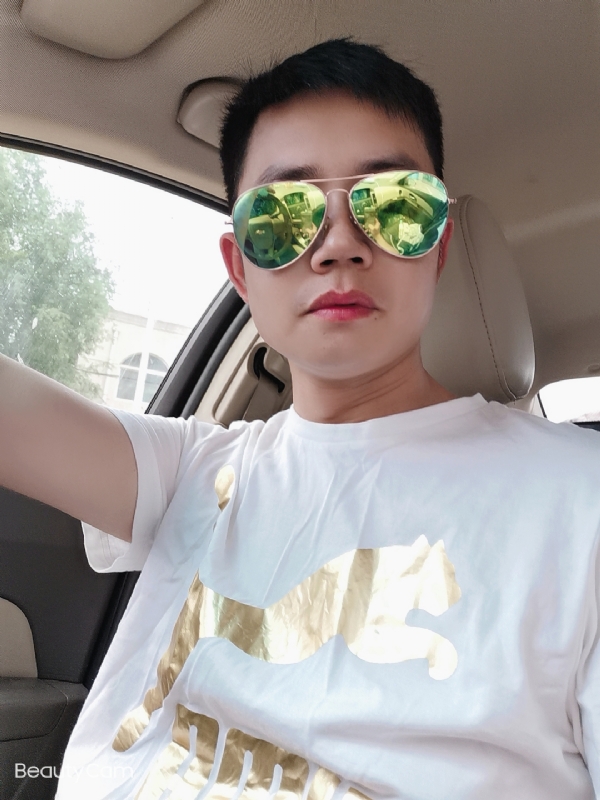 奋斗的第一张照片--无锡相亲服务中心