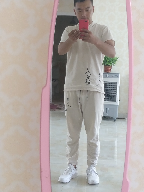 一天一根烟的第二张照片--无锡相亲服务中心