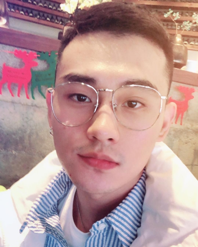 胡强很孤单的第一张照片--无锡相亲服务中心