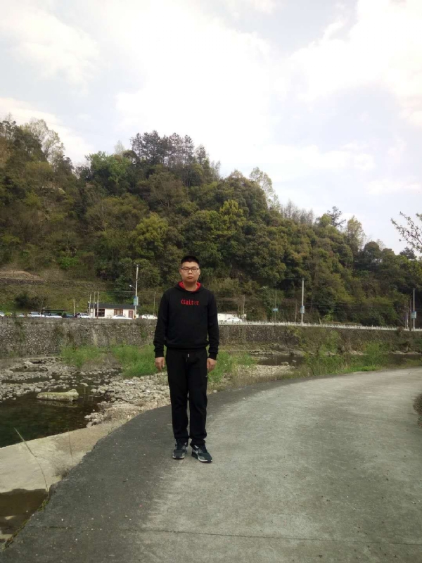 等着上钩的鱼的第一张照片--无锡相亲服务中心