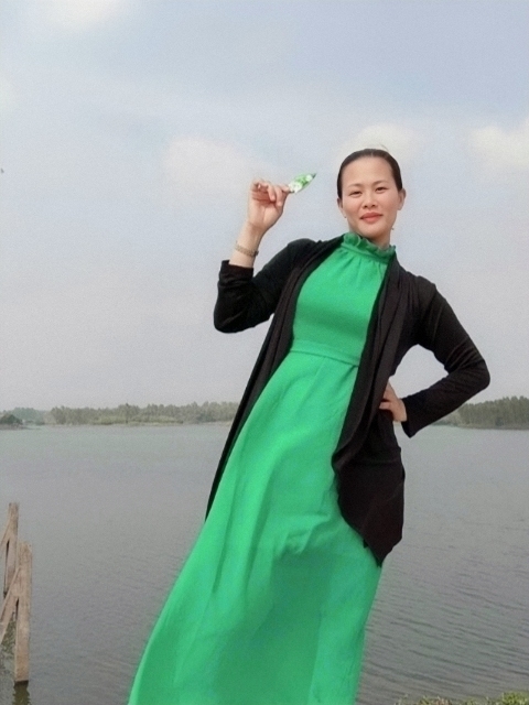 李梅的第二张照片--无锡相亲服务中心
