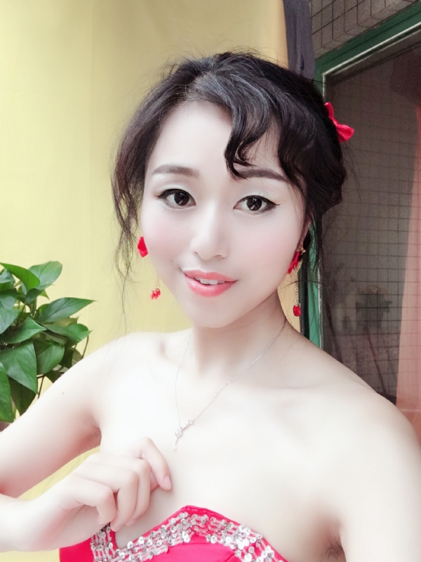 薇薇的第一张照片--无锡相亲服务中心