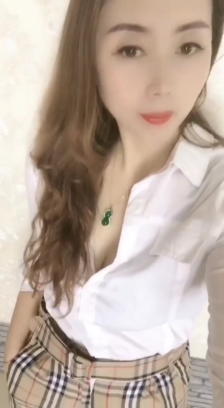 雨蝶的第一张照片--无锡相亲服务中心