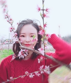 小桌子的第一张照片--无锡相亲服务中心