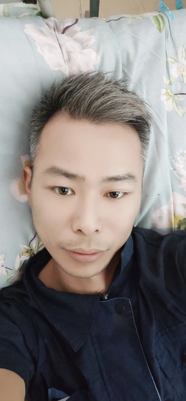 火山口的第一张照片--无锡相亲服务中心