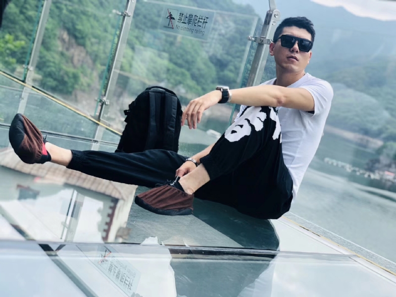 庄周梦蝶的第一张照片--无锡相亲服务中心