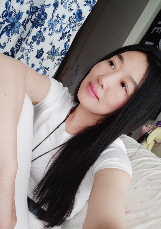 apple的第三张照片--无锡相亲服务中心