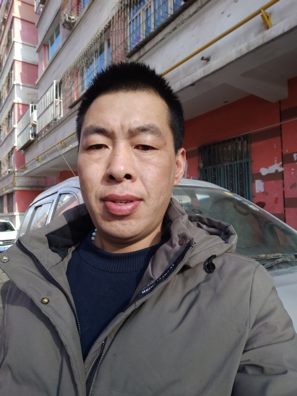 华哥的第一张照片--无锡相亲服务中心