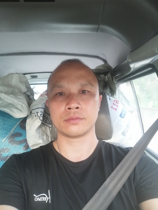 新旺丁的第二张照片--无锡相亲服务中心