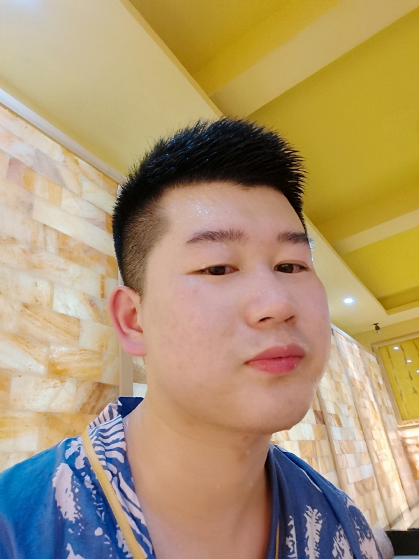 六月与阿十二的第一张照片--无锡相亲服务中心