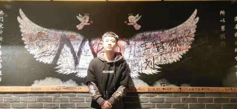 水彩画师的第一张照片--无锡相亲服务中心