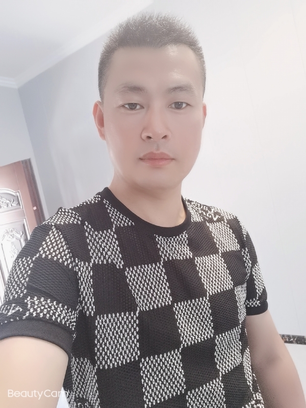 快乐无罪的第一张照片--无锡相亲服务中心