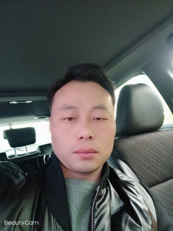 放飞的羊的第二张照片--无锡相亲服务中心