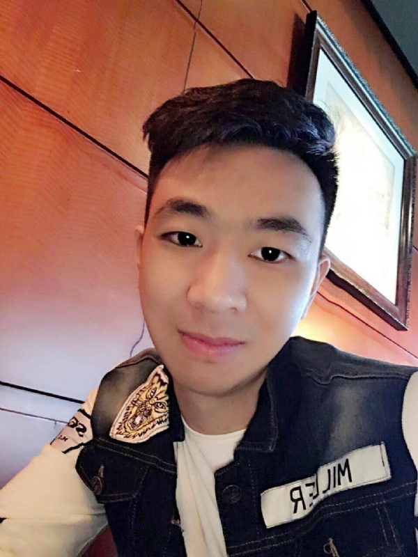 滞后的微笑的第三张照片--无锡相亲服务中心