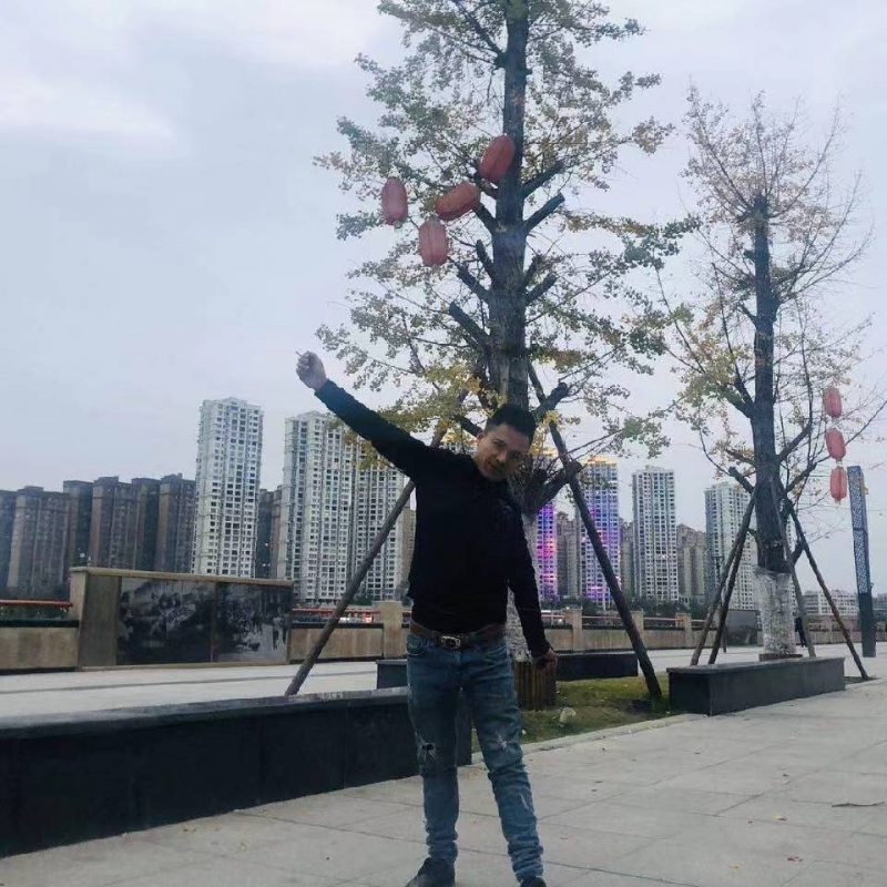 空空的房间的第一张照片--无锡相亲服务中心