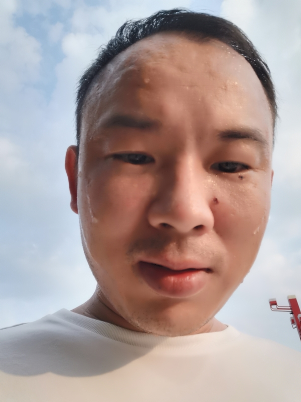 唐老鸭的第一张照片--无锡相亲服务中心