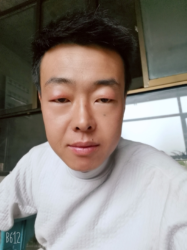 缺爱80后的第一张照片--无锡相亲服务中心