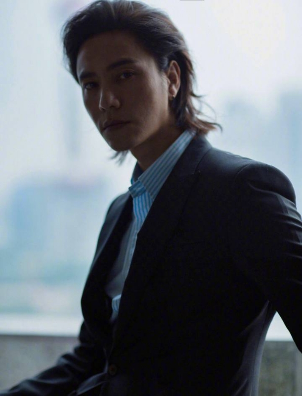 李嘉廷的第三张照片--无锡相亲服务中心