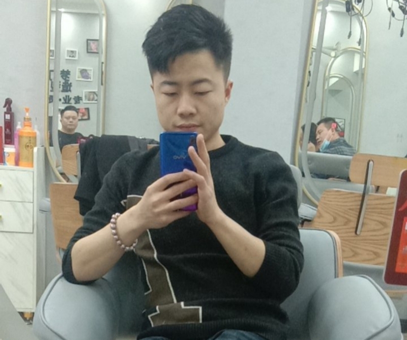 无法自拔的第一张照片--无锡相亲服务中心