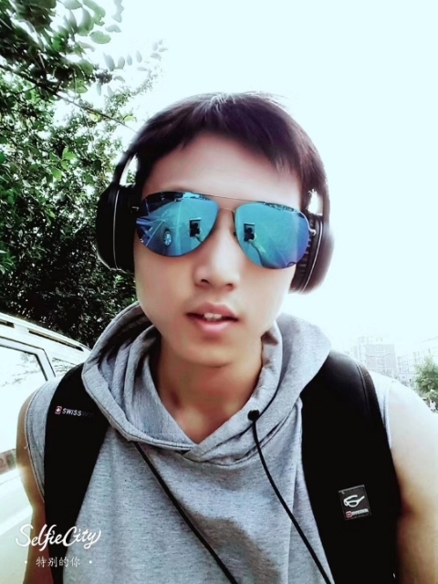 失意的人的第一张照片--无锡相亲服务中心