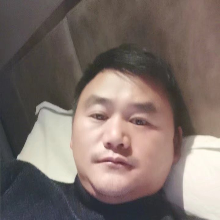 奔跑的第四张照片--无锡相亲服务中心