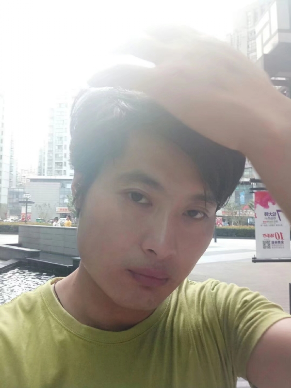 钢铁侠的第一张照片--无锡相亲服务中心