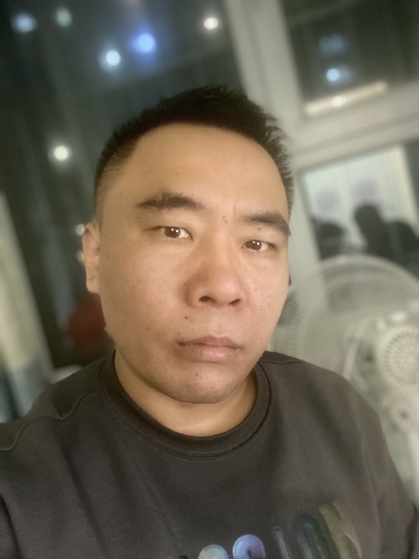 云的第四张照片--无锡相亲服务中心