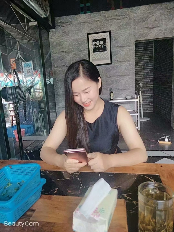 如不坚强弱给谁看的第一张照片--无锡相亲服务中心