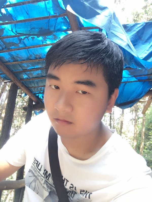 殷勤的王子的第三张照片--无锡相亲服务中心