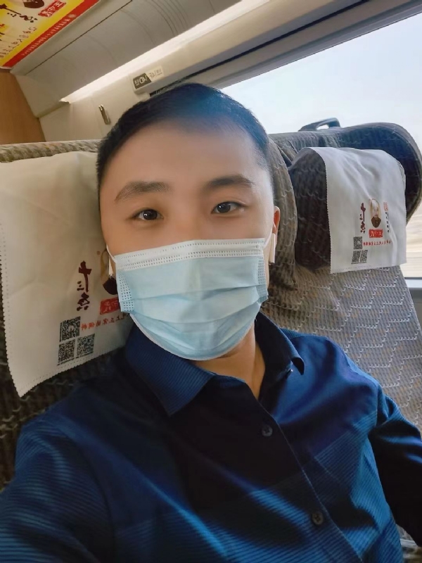 孤独的小屁猪的第二张照片--无锡相亲服务中心
