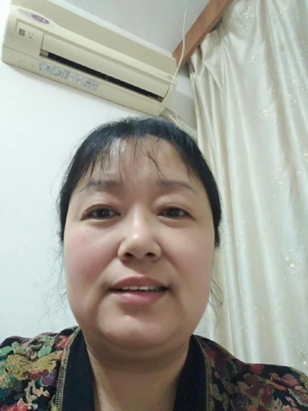 雨中漫步的第一张照片--无锡相亲服务中心