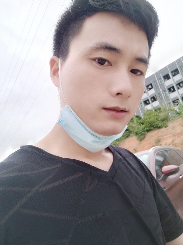 何凡的第二张照片--无锡相亲服务中心