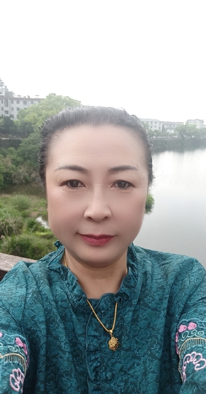 雨中情的第一张照片--无锡相亲服务中心