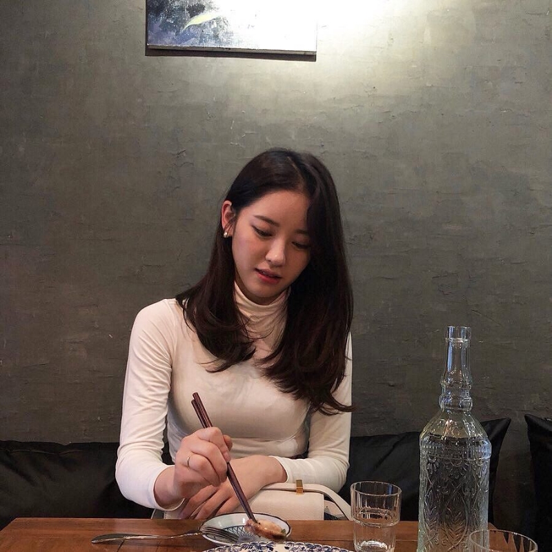贵阳萧萧姐的第一张照片--无锡相亲服务中心
